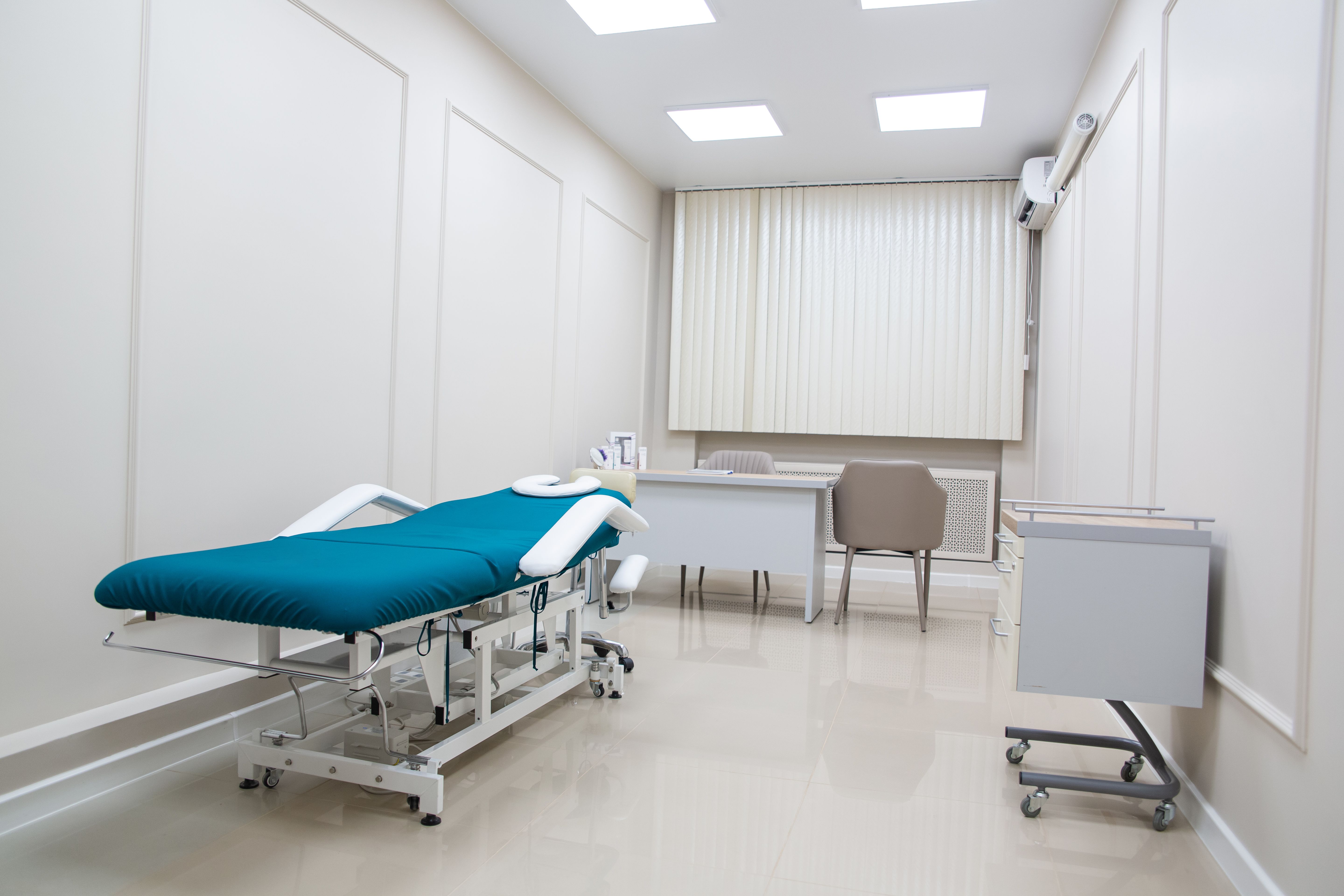 Aurevia Skincare Irvine — DAXXIFY consultation suite