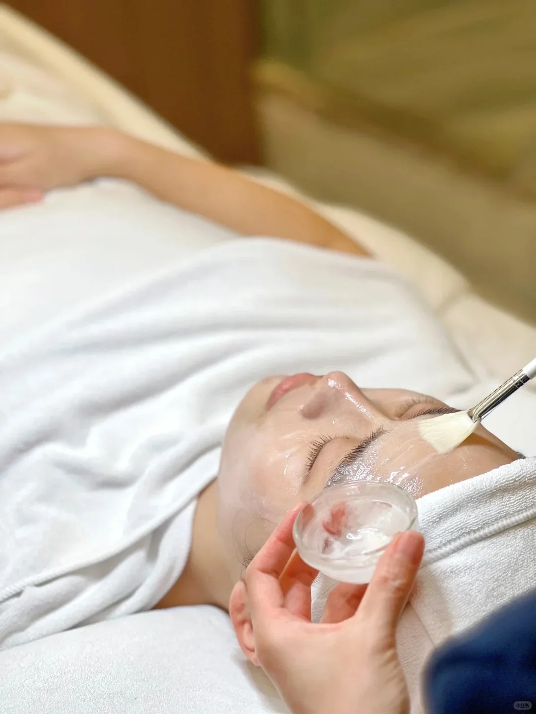 Hydro-dermabrasion treatment